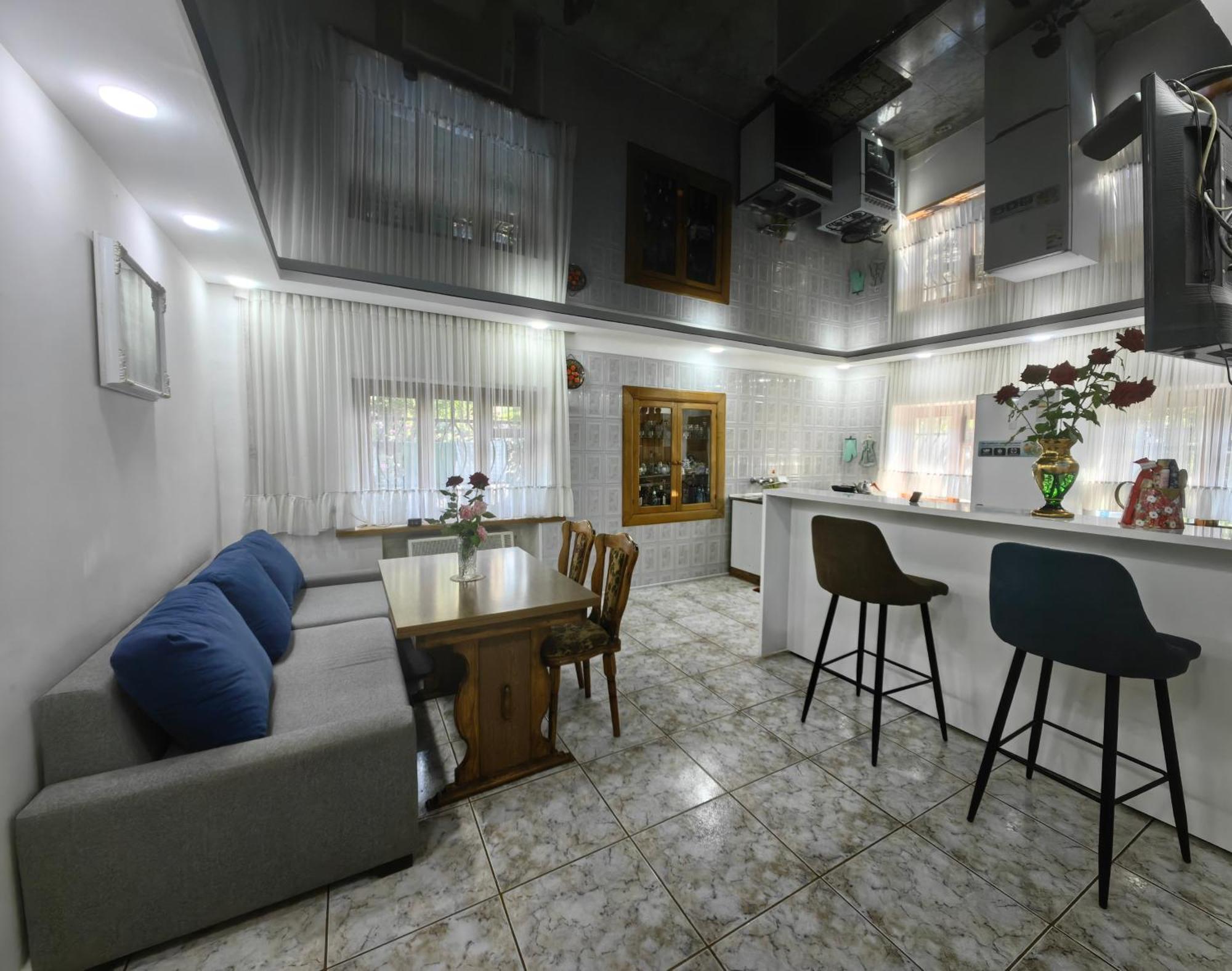 Guest House Metreveli Street 19 Khashuri Buitenkant foto